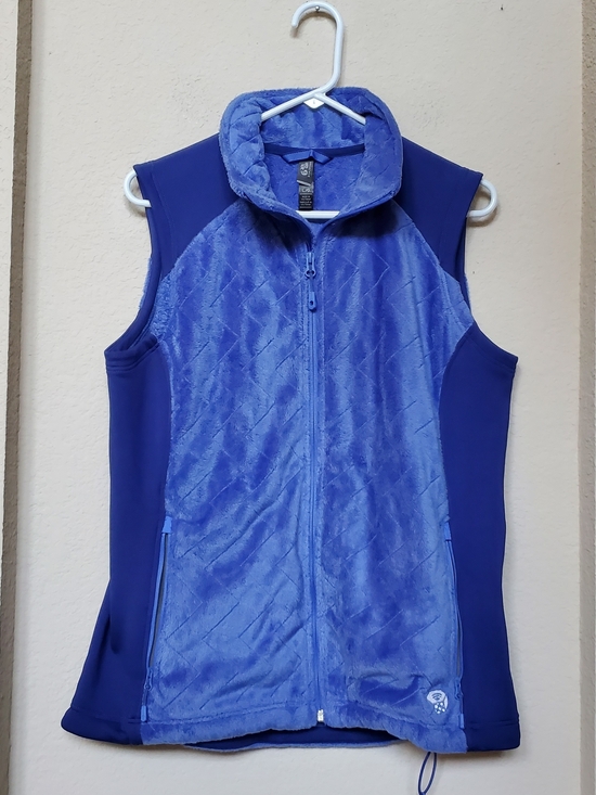 Mountain Hardwear Jackets & Blazers - Mountain Hardwear Quilted Royal Blue Fleece Vest. Size Large